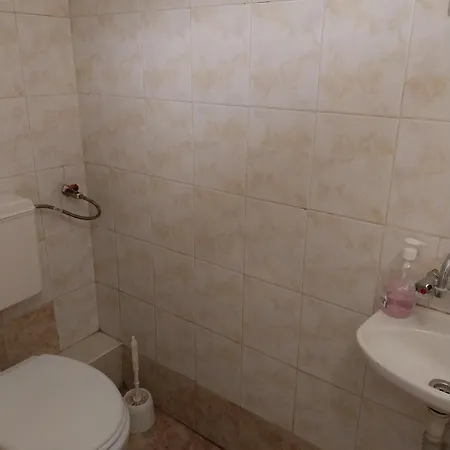 Hostel скай румс -2 Szófia
